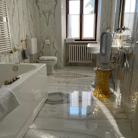 Minini 4*